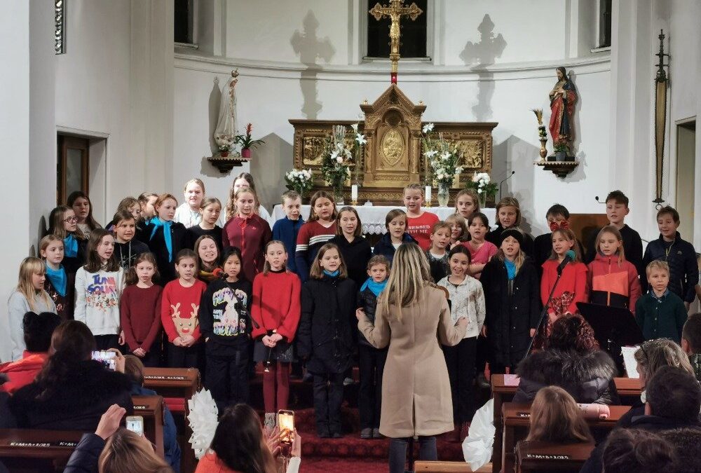 Adventní koncert ZŠ Školní