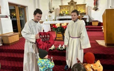 Farní Mikuláš a svěcení adventních věnců